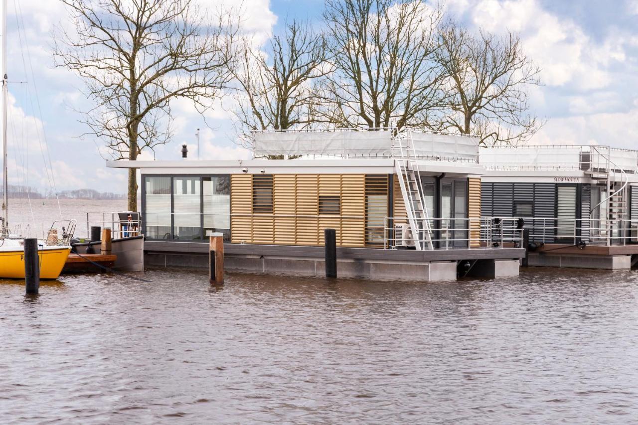Welcome In - Houseboat 'Elysium' Met Eigen Aanlegsteiger Sneek - Offingawier Экстерьер фото