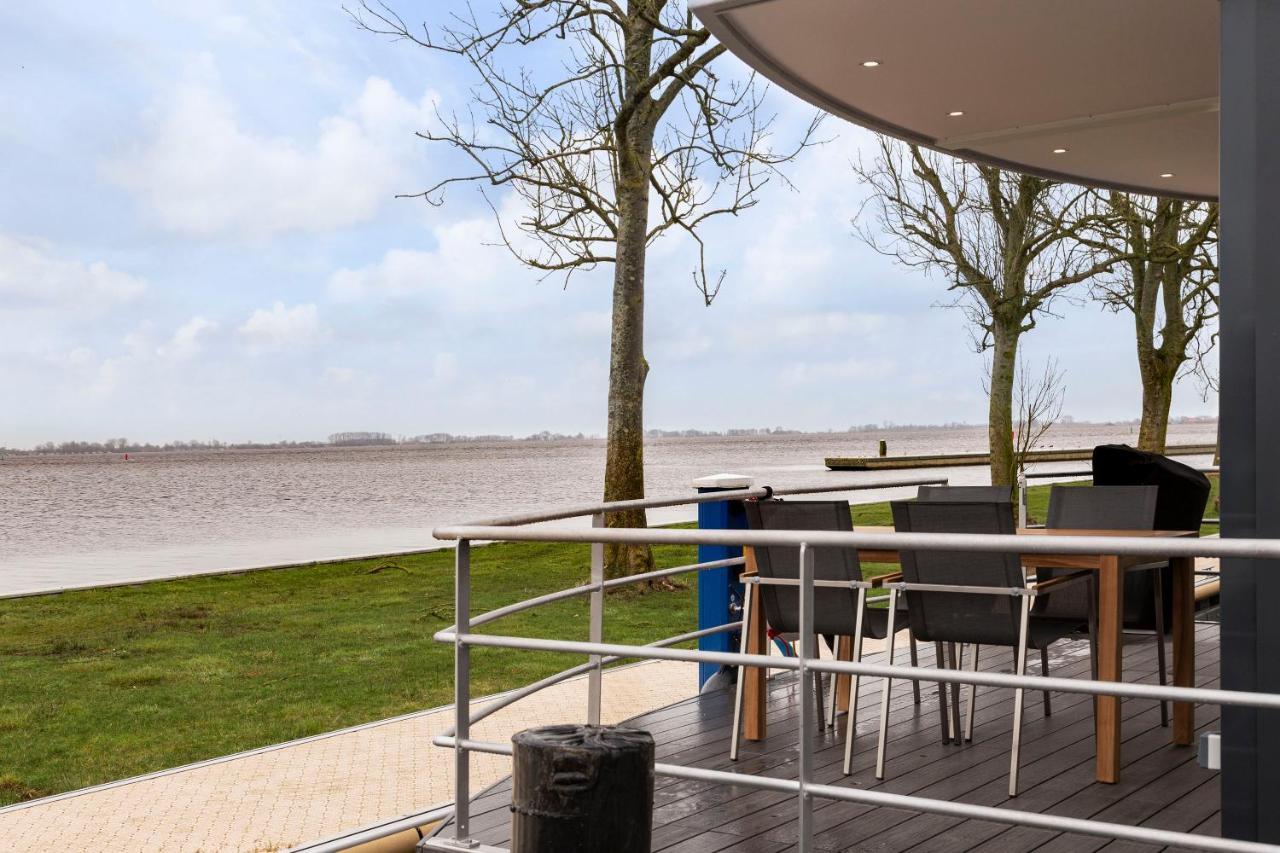 Welcome In - Houseboat 'Elysium' Met Eigen Aanlegsteiger Sneek - Offingawier Экстерьер фото