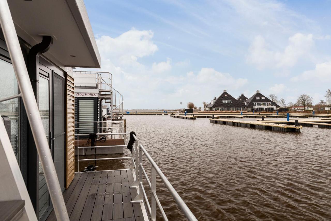 Welcome In - Houseboat 'Elysium' Met Eigen Aanlegsteiger Sneek - Offingawier Экстерьер фото